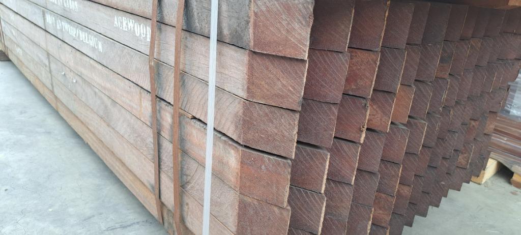 Azobé balken gepunt 7 x 7 x 250 :  18,20 €  per paal, Enlèvement