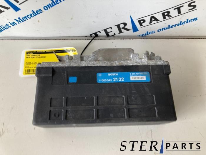 Ordinateur ABS d'un Mercedes E-Klasse, Enlèvement ou Envoi, 3 mois de garantie, Utilisé, Mercedes-Benz