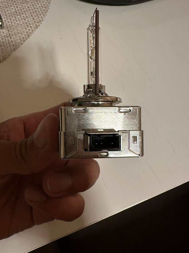 Ampoule xenon mercedes, Enlèvement ou Envoi