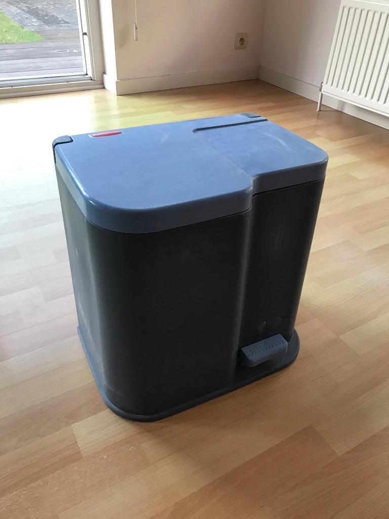 Dubbele pedaalvuilbak, Ophalen, Gebruikt, Kunststof, Met pedaal