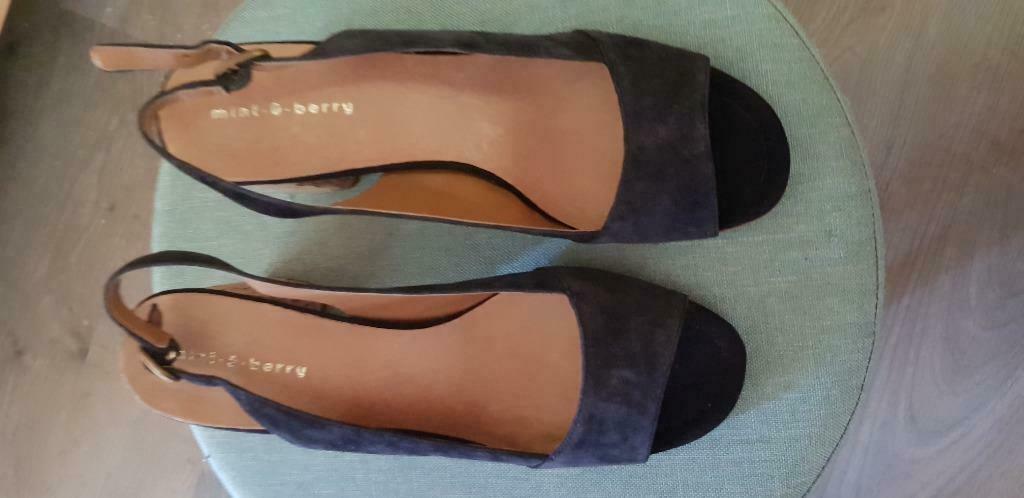 Pumps M 40, Neuf, Enlèvement ou Envoi, Escarpins, Bleu