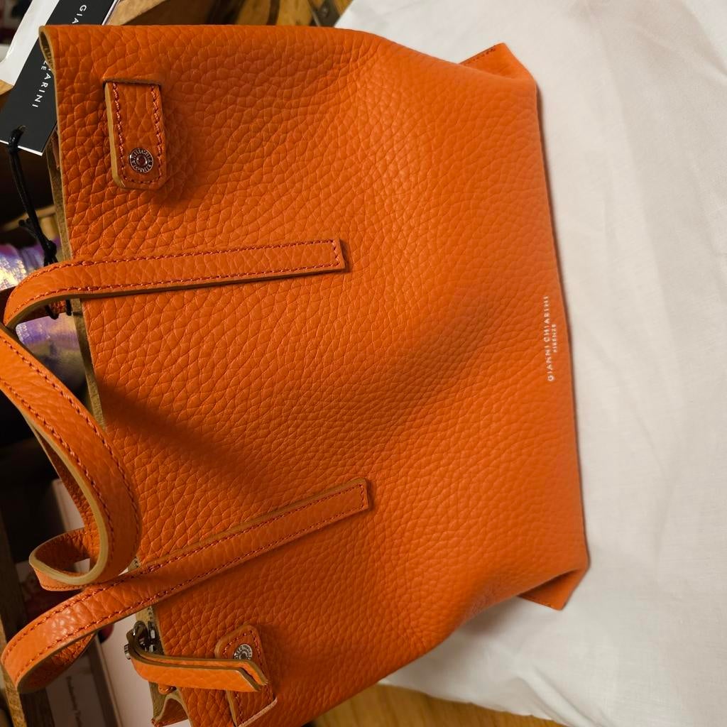 Already. Gianni. Chiarini.  Handtas. Leder., Handtassen en Accessoires, Tassen | Damestassen, Ophalen of Verzenden, Nieuw, Oranje