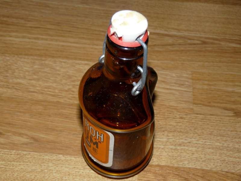 Oude fles STRÖH, Verzamelen, Ophalen of Verzenden