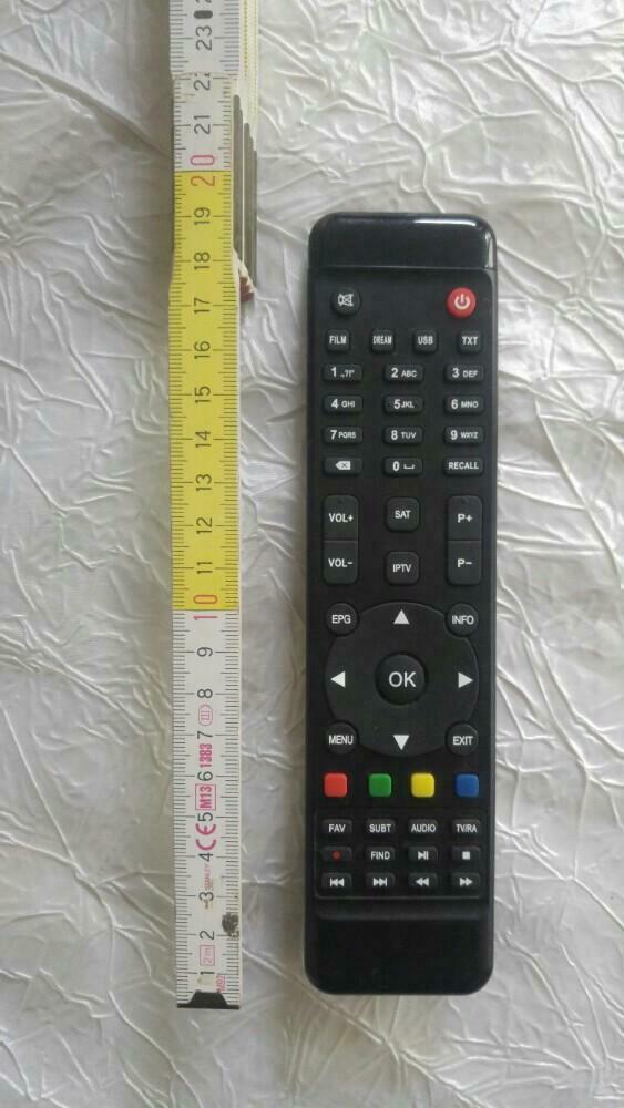 Telecommande universelle avec 2 piles XYX - 1013, Enlèvement ou Envoi, Comme neuf