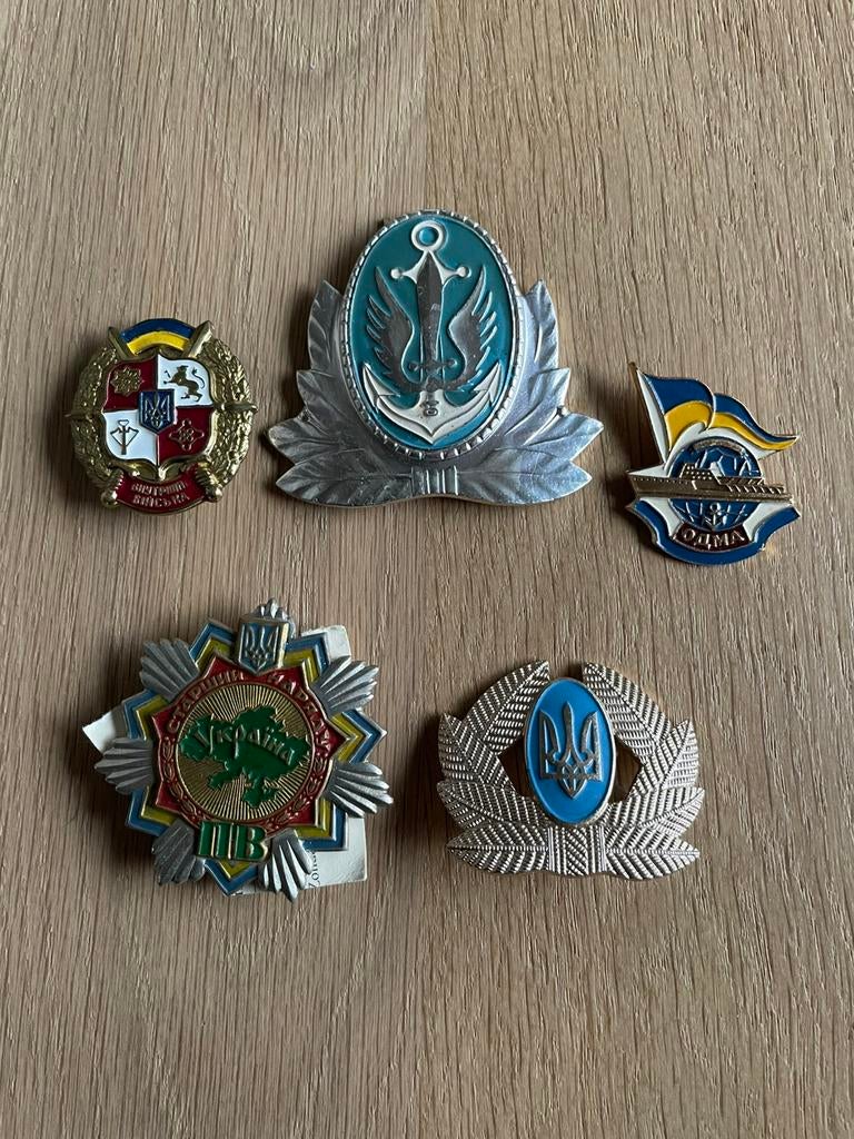Oekraïne army/navy badges metaal, Verzenden