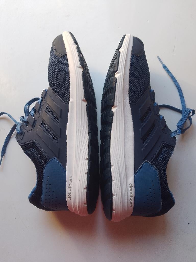 43 1/3 adidas galaxy 4 in heel goede staat navy, Vêtements | Hommes, Chaussures, Comme neuf, Adidas, Chaussures de sport, Bleu