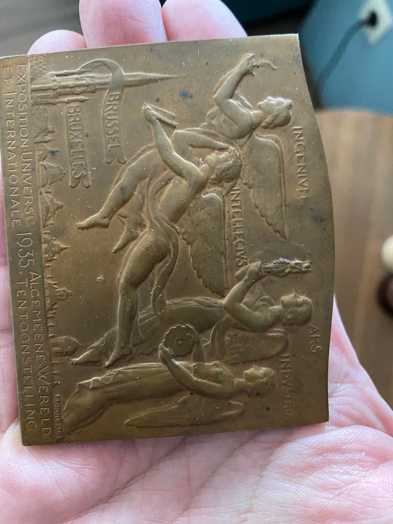 Herdenkingsplaatje van de wereldtentoonstelling van 1935, Antiek en Kunst, Antiek | Brons en Koper, Ophalen of Verzenden