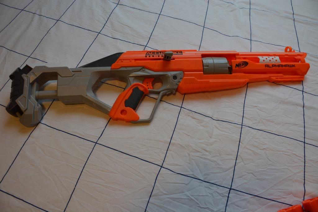 Nerf gun Alphahawk Accustroke series incl. 39 pijltjes, Ophalen, Gebruikt