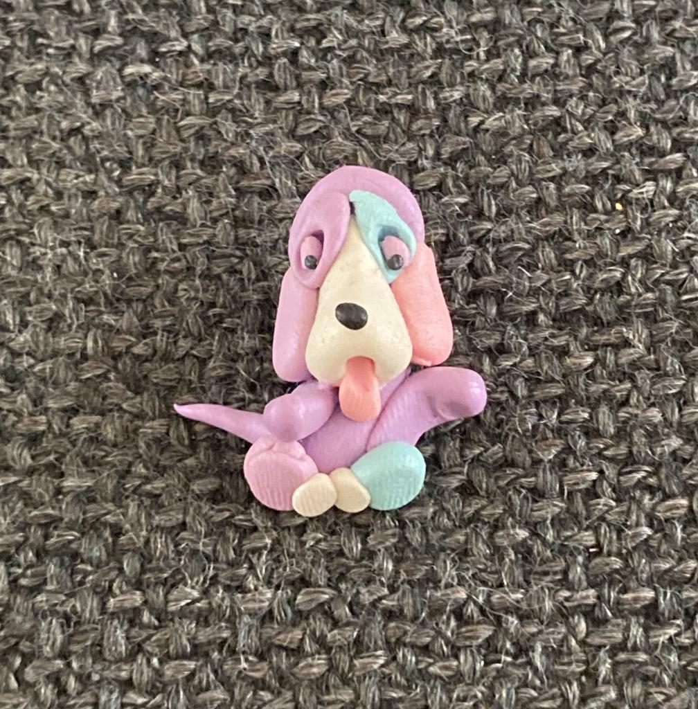 PIN - HOND - CHIEN - DOG, Envoi, Utilisé, Animal et Nature, Insigne ou Pin's