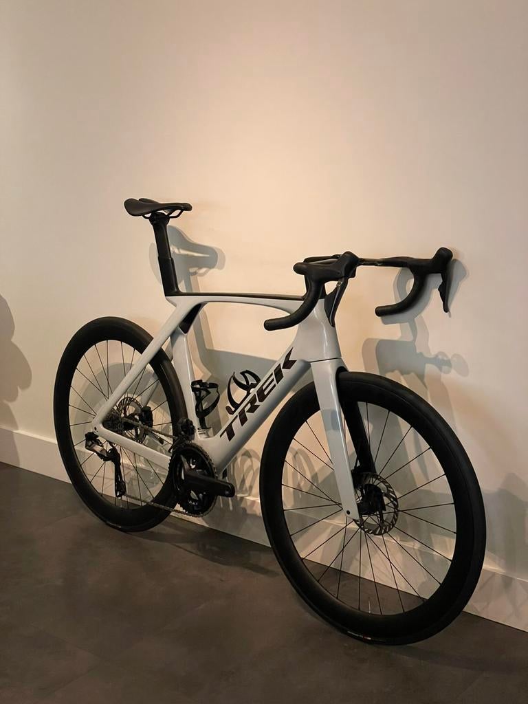 Trek madone sl 7 gen 7 2024, Fietsen en Brommers, Ophalen, Zo goed als nieuw