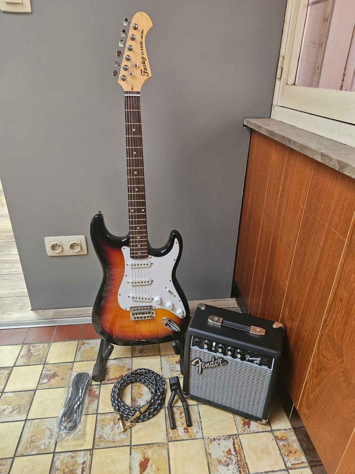gitaar, Musique & Instruments, Instruments à corde | Guitares | Électriques, Enlèvement, Comme neuf, Avec ampli