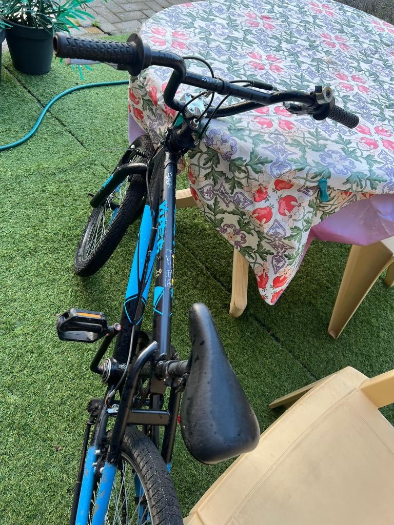 Stuntfiets, Fietsen en Brommers, Fietsen | Crossfietsen en BMX, Ophalen, Gebruikt, 16 tot 20 inch
