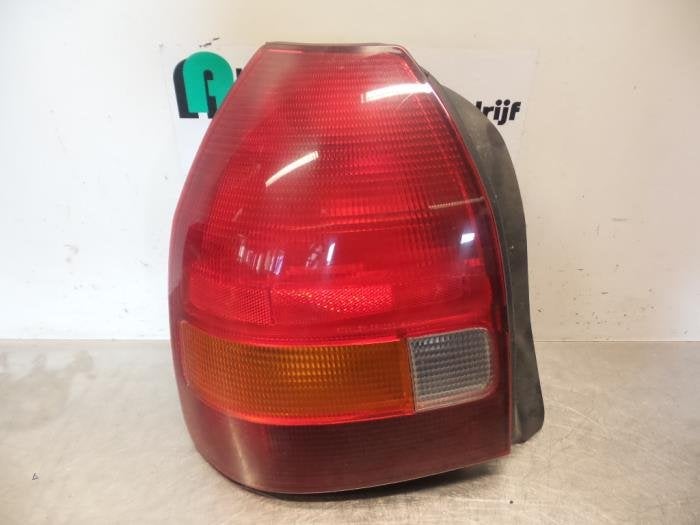 Achterlicht links van een Honda Civic (Civic 95-), Honda, Gebruikt, -, -