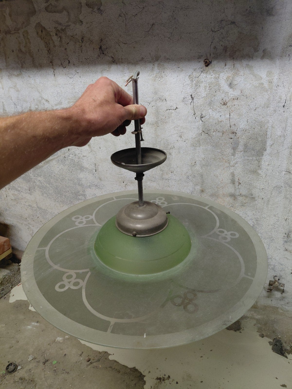 Art deco hanglamp, Ophalen