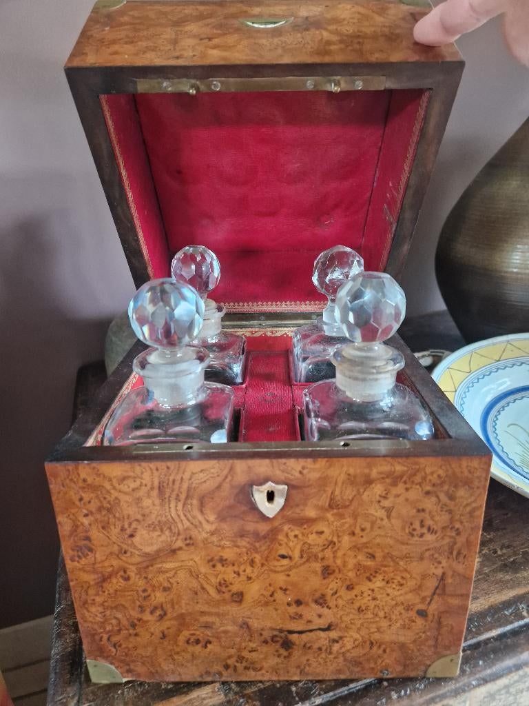 Victoriaanse Vierdivisie Dekanterbox & Dekanters, Antiek en Kunst, Ophalen of Verzenden