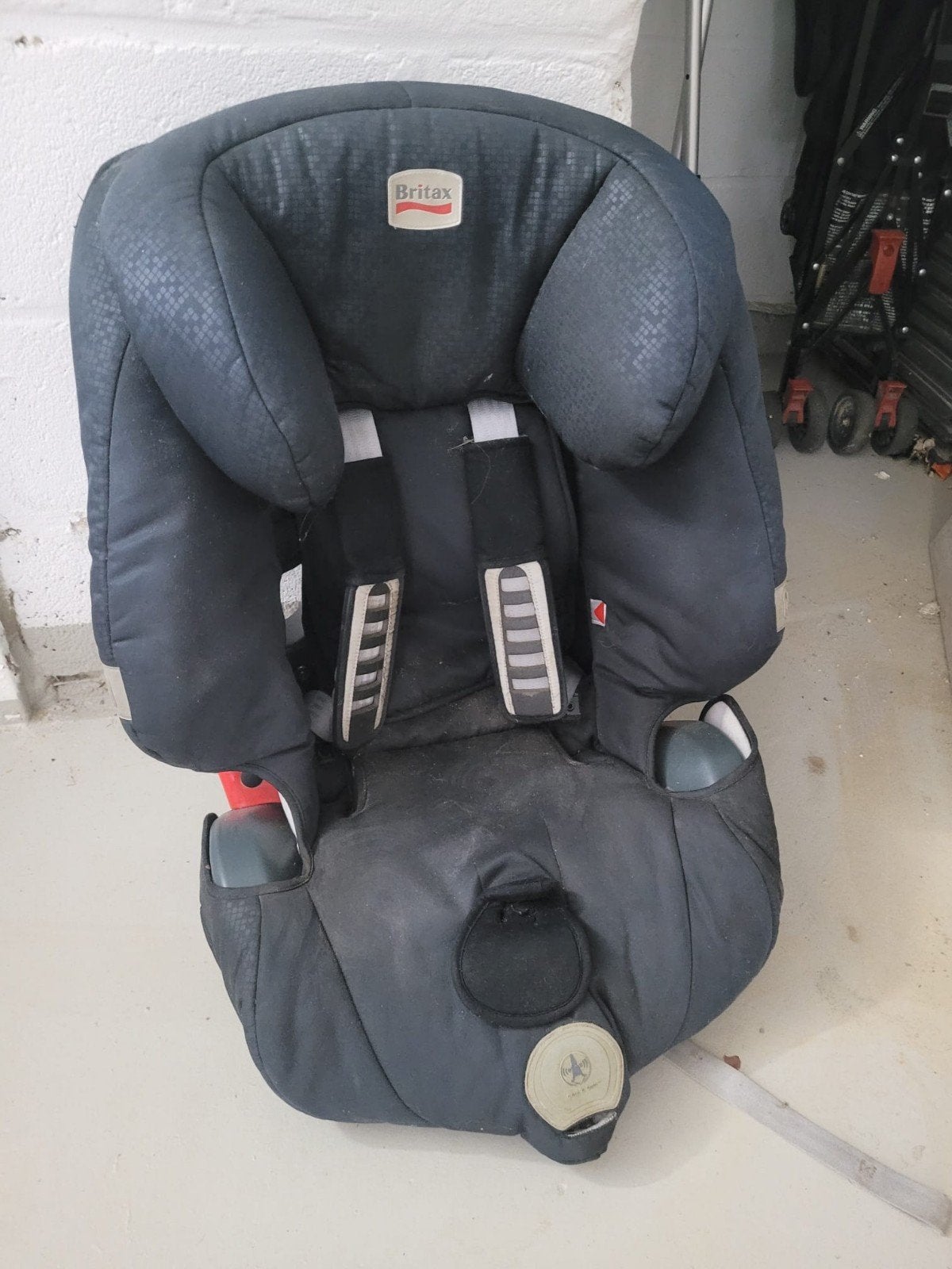 Siège Auto Britax, Enlèvement