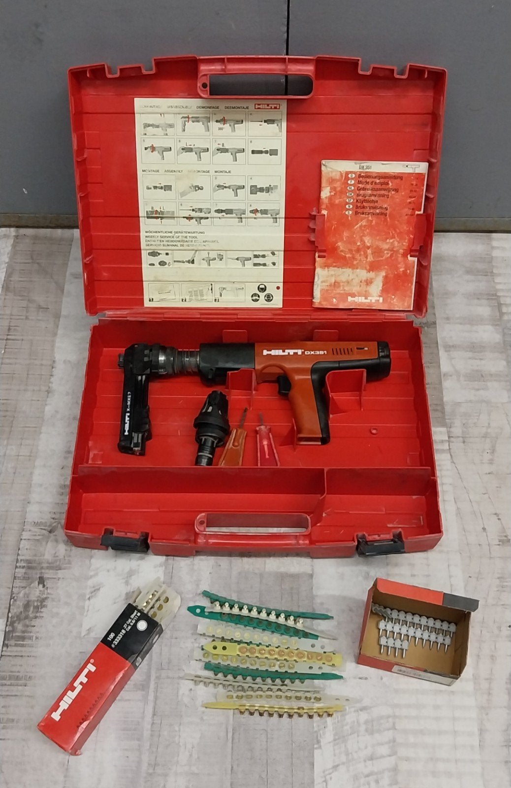 cloueur à poudre HILTI DX 351 + chargeur, Enlèvement ou Envoi, Utilisé, Hilti
