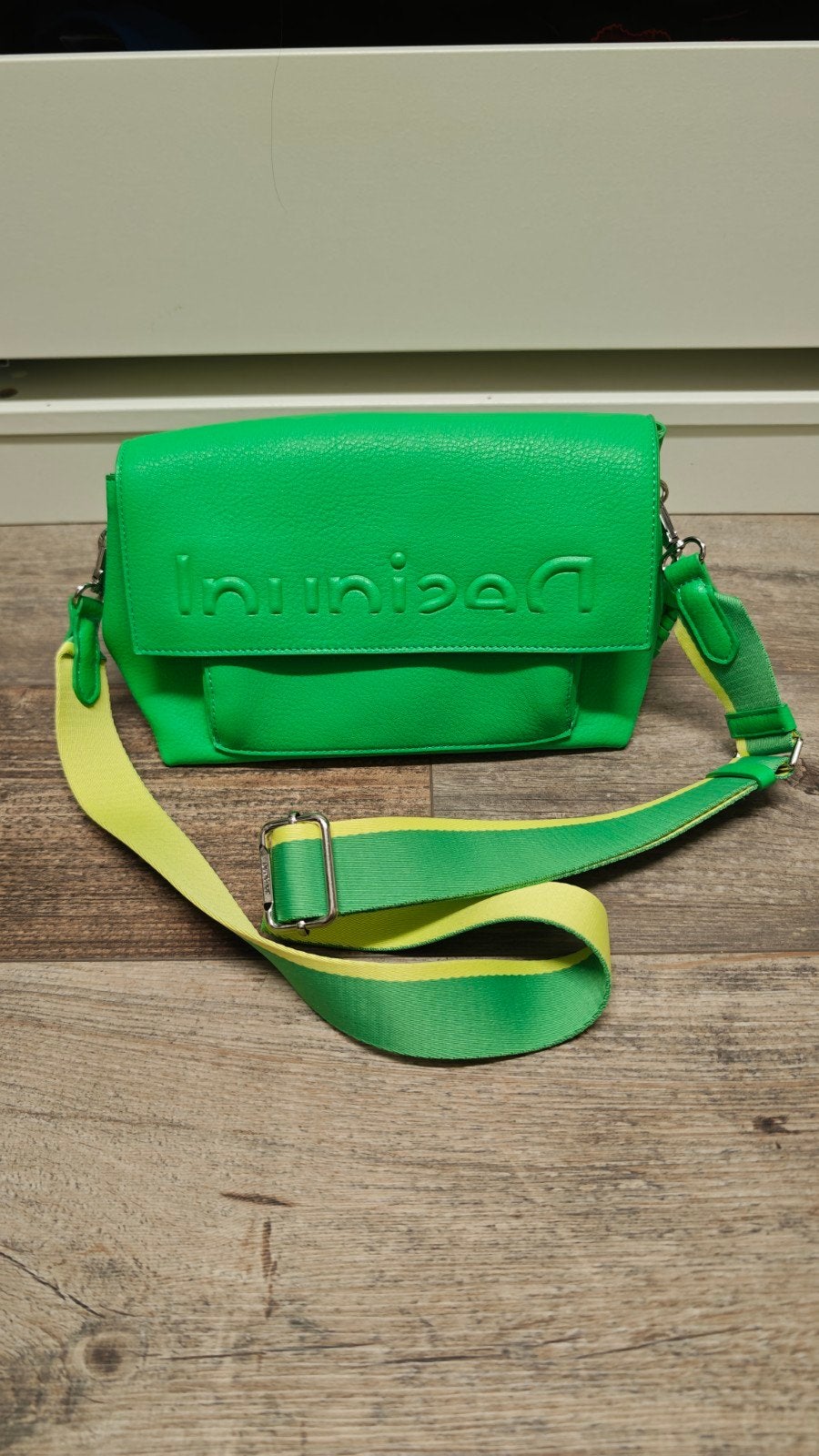 Sac Desigual Half Logo Venecia neuf, Bijoux, Sacs & Beauté, Sacs | Sacs à bandoulière, Enlèvement ou Envoi, Neuf, Vert, Autres marques