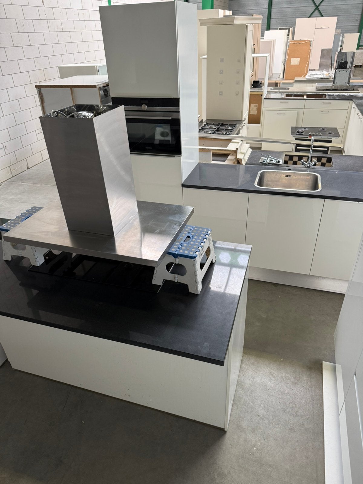 Cuisine complète avec îlot de cuisson + Siemens + DÉMONTÉ, Avec îlot, Enlèvement ou Envoi, Granit ou Pierre, Autres types
