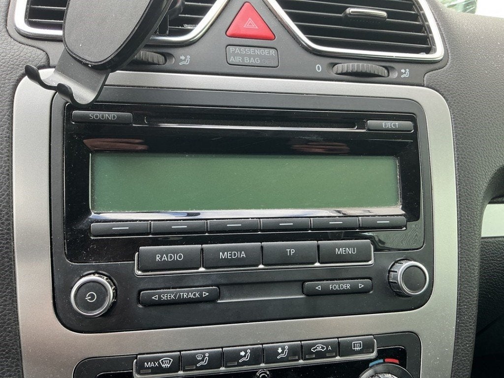 RADIO Volkswagen Scirocco (137 / 13AD) (|1K0057187AX|), Gebruikt, Volkswagen, Volkswagen AG, Kundenbetreuung@volkswagen.de