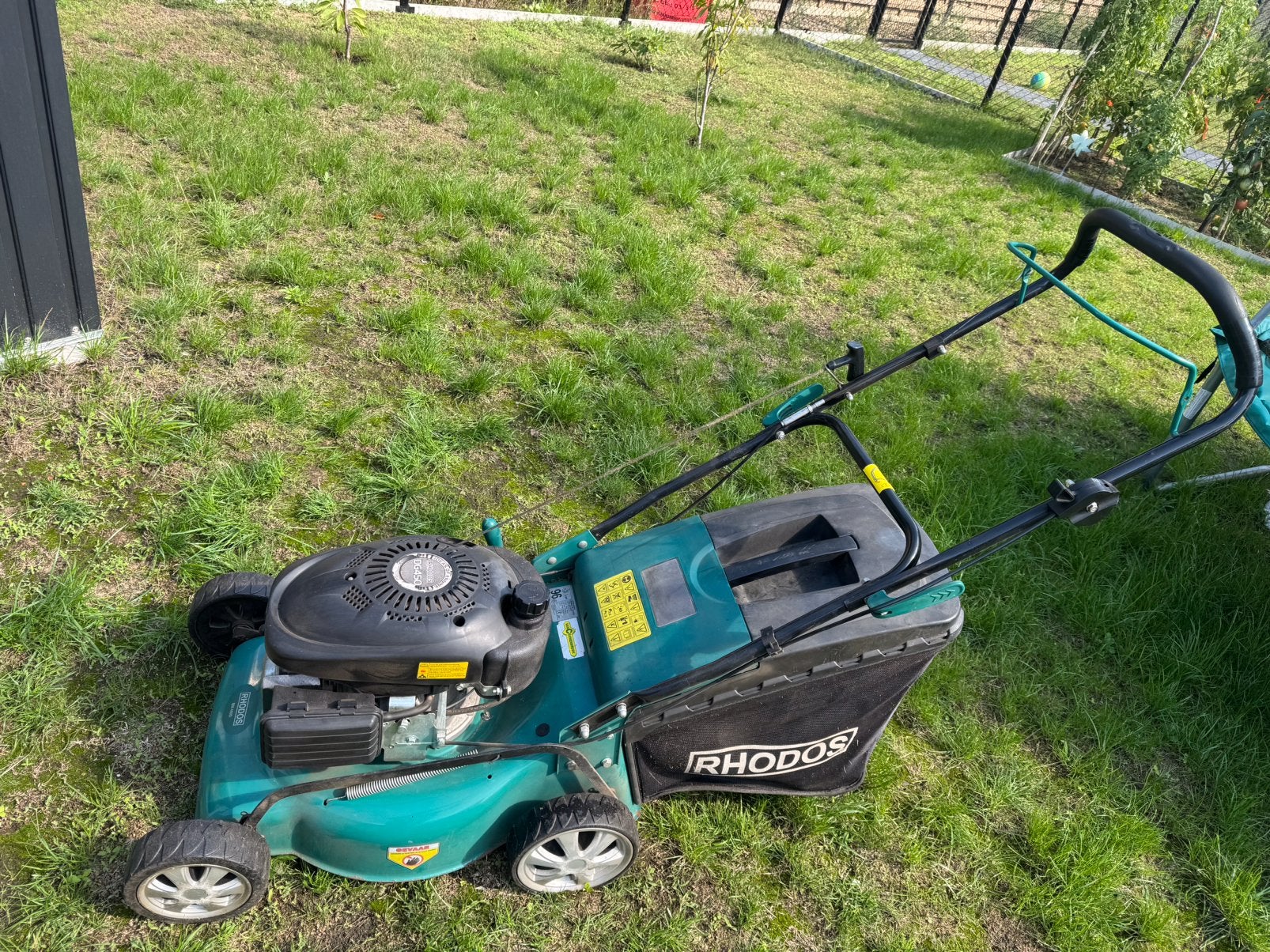 Benzine grasmaaier Rhodos, Tuin en Terras, Ophalen, Cirkelmaaier, Gebruikt, Opvangbak