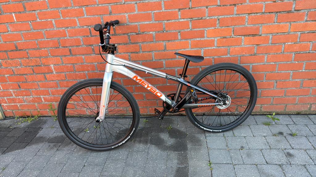 Meybo cruiser 24 inch, Fietsen en Brommers, Fietsen | Crossfietsen en BMX, Ophalen