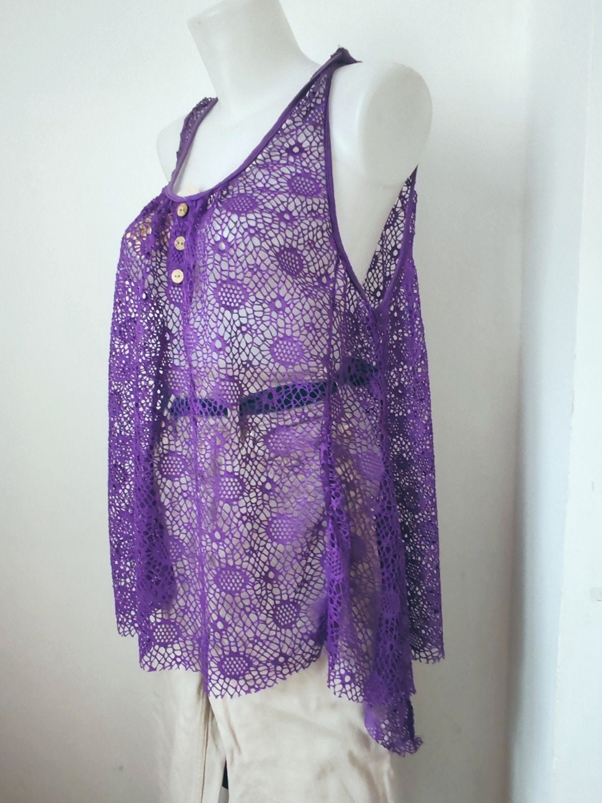 Débardeur NEUF Violet Dentelle Résine Effet Crochet Taille 3, Enlèvement ou Envoi, Violet