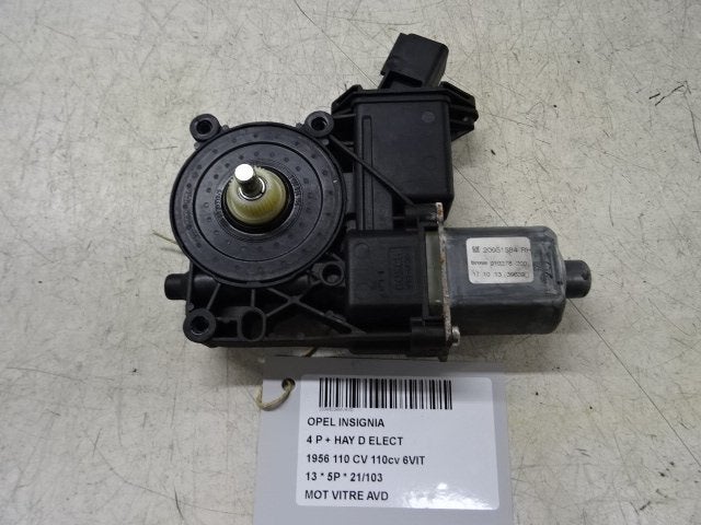 MOTEUR LEVE VITRE ELECTRIQUE AVANT DROIT Opel Insignia, Utilisé, Droite, Opel