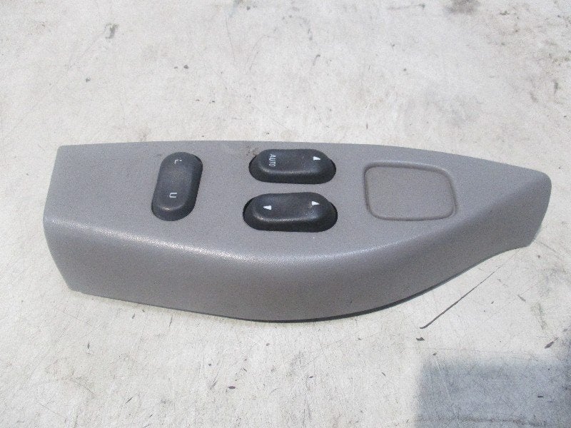 RAAMSCHAKELAAR LINKS VOOR Ford USA F-150 Standard Cab, Gebruikt, Kunden@ford.com, Amerikaanse onderdelen, Henry-Ford-Straße  1
50735  Köln, DE