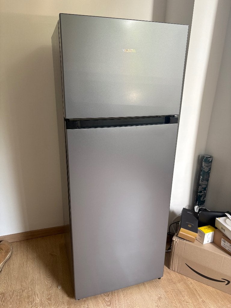 Frigo-congélateur Valberg, Comme neuf, 200 litres ou plus, 45 à 60 cm, Avec congélateur séparé