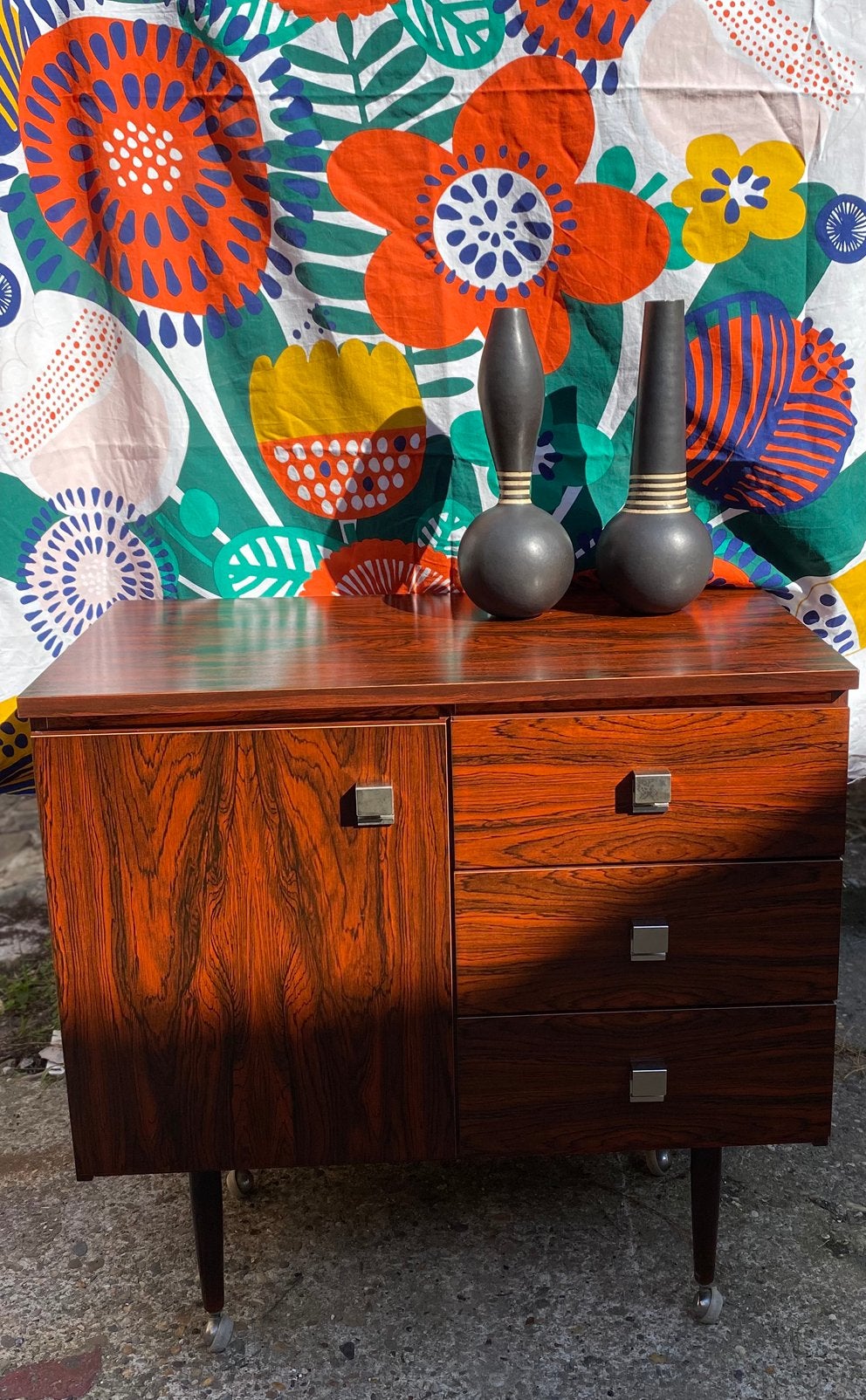 Vintage dressoir in palissanderhout - jaren 60, Huis en Inrichting, Ophalen, Gebruikt, Metaal
