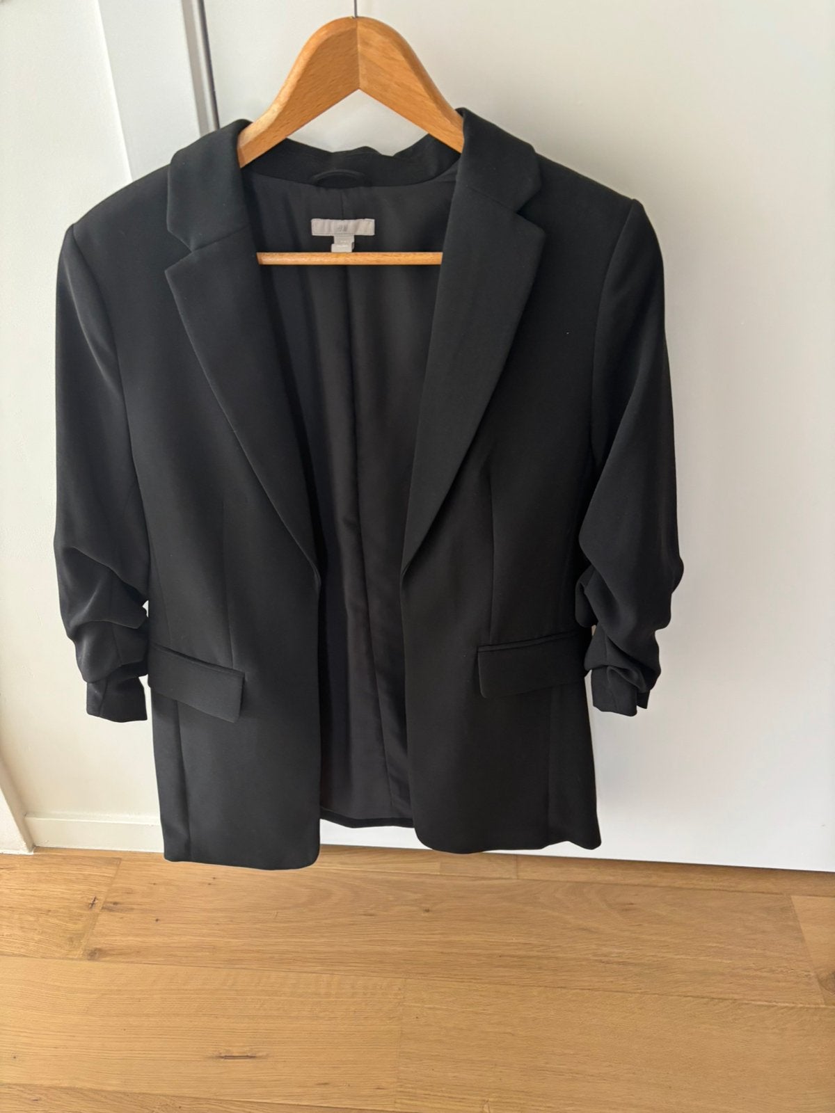 Zwarte blazer s/m, Ophalen, Zo goed als nieuw