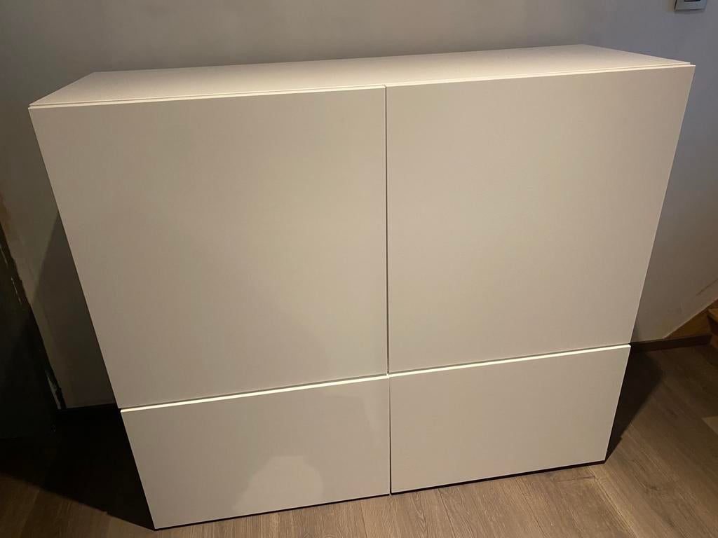 Besta kast, Ophalen, Zo goed als nieuw