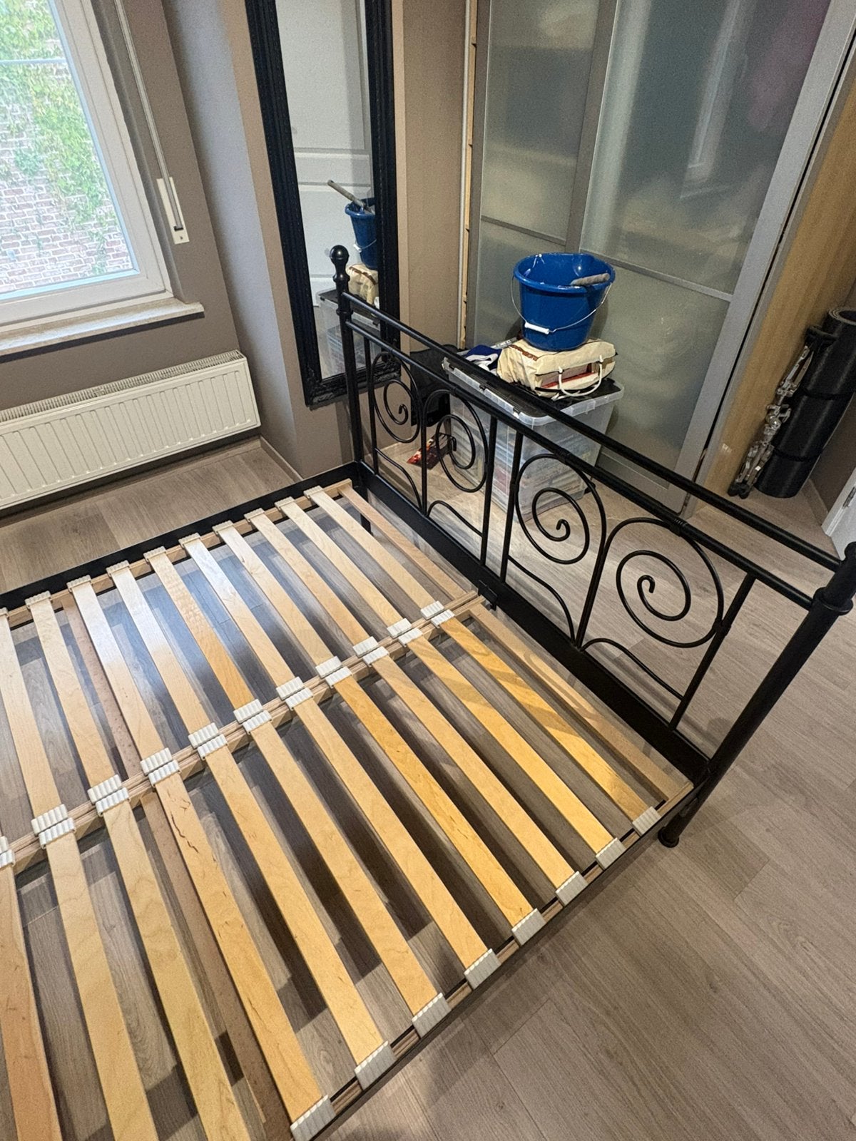 Zwart bed( twijfelaar), Ophalen, Zo goed als nieuw, Twijfelaar, Zwart
