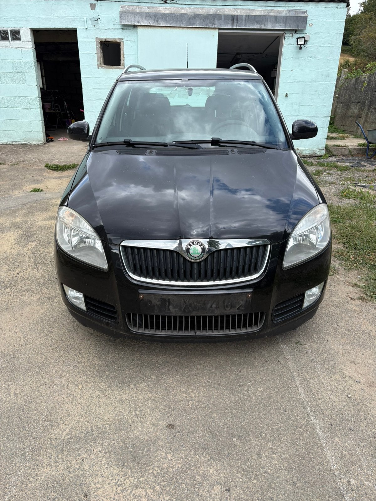 Skoda fabia 1.4tdi diesel année 2009 avec 208.000km export, Autos, Skoda, Achat, Boîte manuelle, Noir, 5 portes