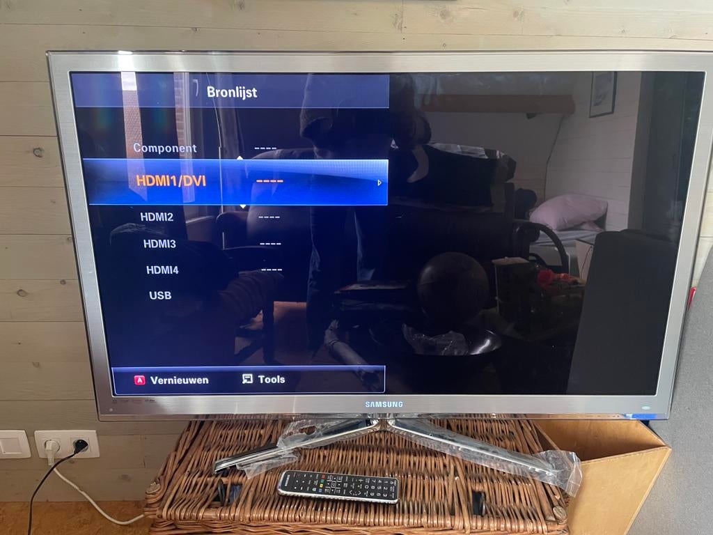 Samsung “46” tv met poot, Audio, Tv en Foto, Televisies, Ophalen, Zo goed als nieuw, Samsung