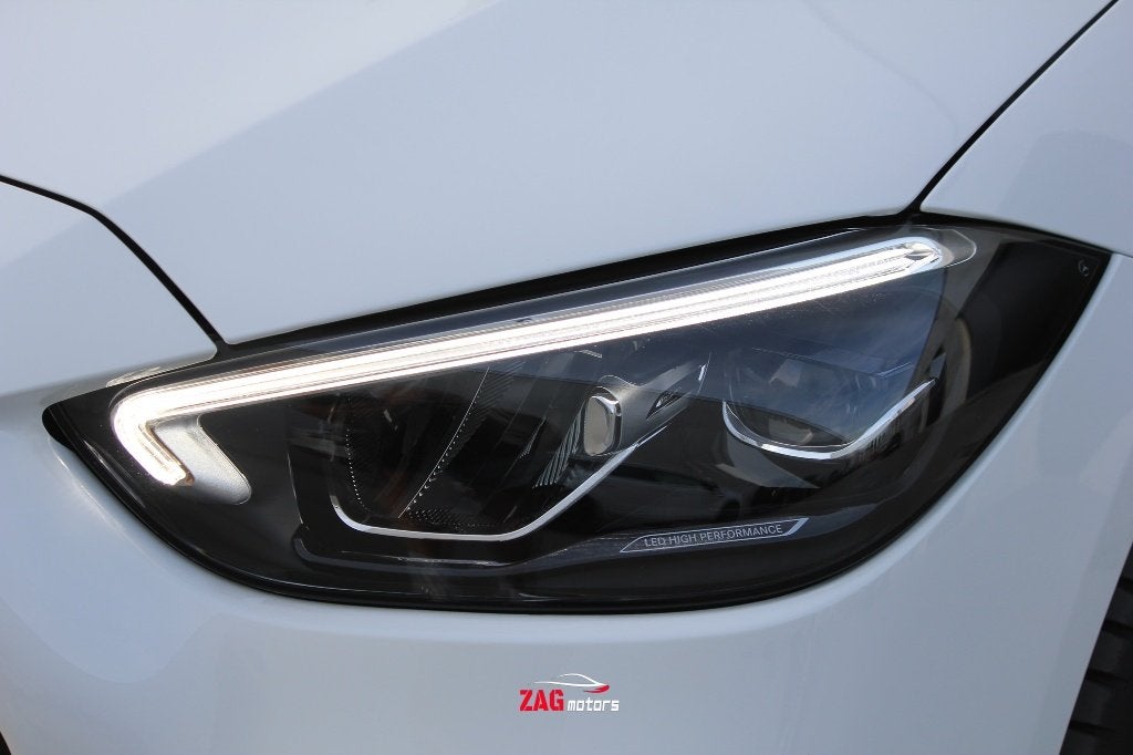 Mercedes C180 AMG | 16.000km | Automaat | Burmester | ACC, Auto's, 4 cilinders, Wit, https://public.car-pass.be/vhr/fc8e2f2e-96bb-4c7c-b6db-b0dd59248ed3