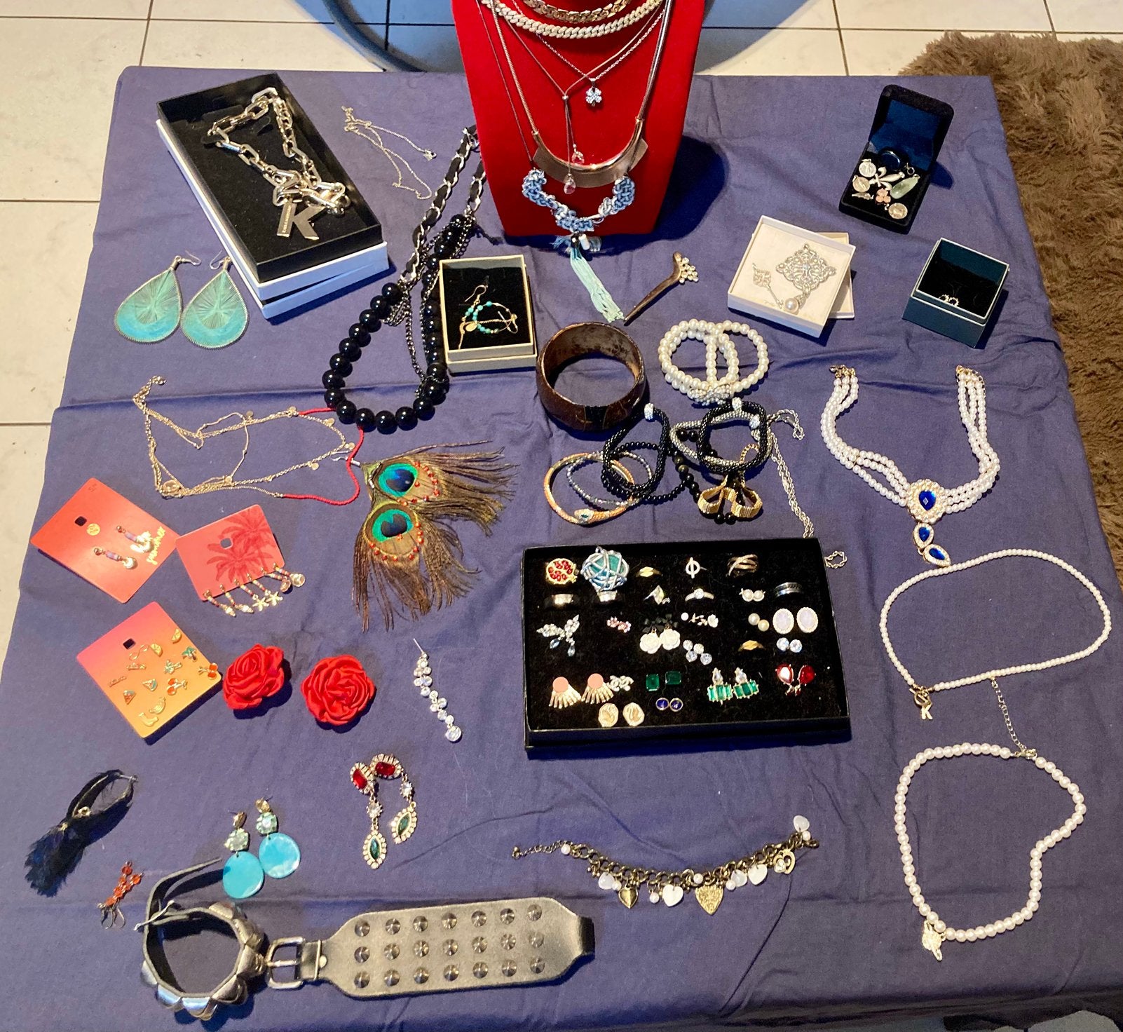 Lot juwelen o.a. Karl Lagerfeld, Ralph Lauren, Drippy …, Overige kleuren, Zo goed als nieuw, Zilver, Ophalen