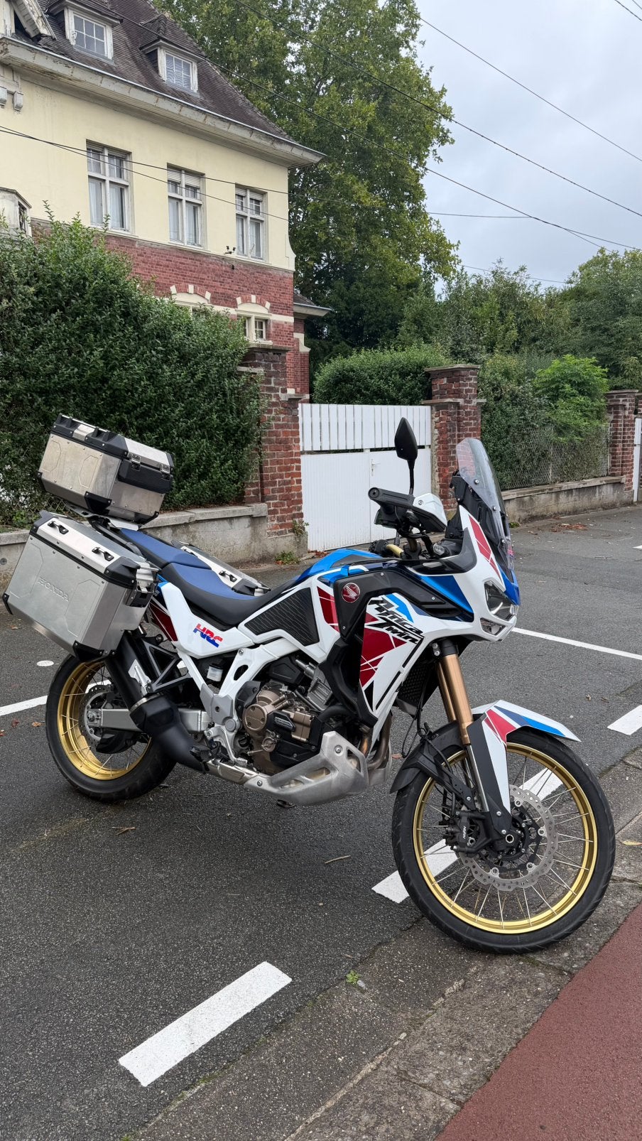 Honda Africa Twin 1100, Motos, Particulier, 1100 cm³, Poignées chauffantes, Automatique