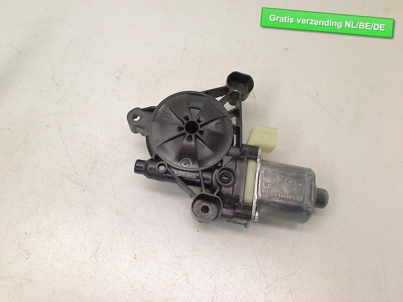 MOTOR RAAMMECHANIEK LINKS ACHTER A3 Sportback (8VA / 8VF), Gebruikt, Dhr. R. de Gouw, Audi, De Bloemendaal 21 21
5221 EB  'S HERTOGENBOSCH, NL