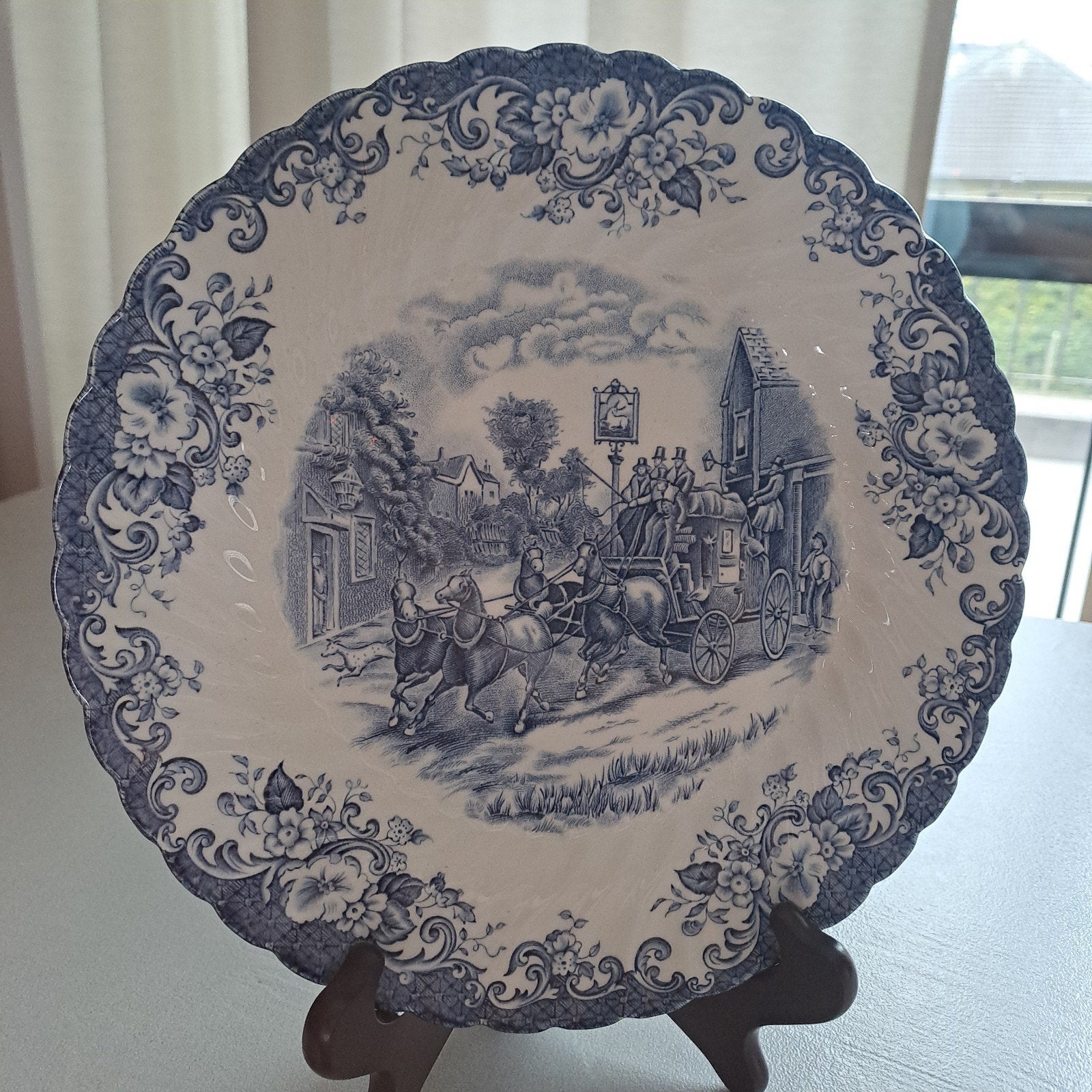 Assiette décorative représentant des scènes d'entraînement d, Enlèvement