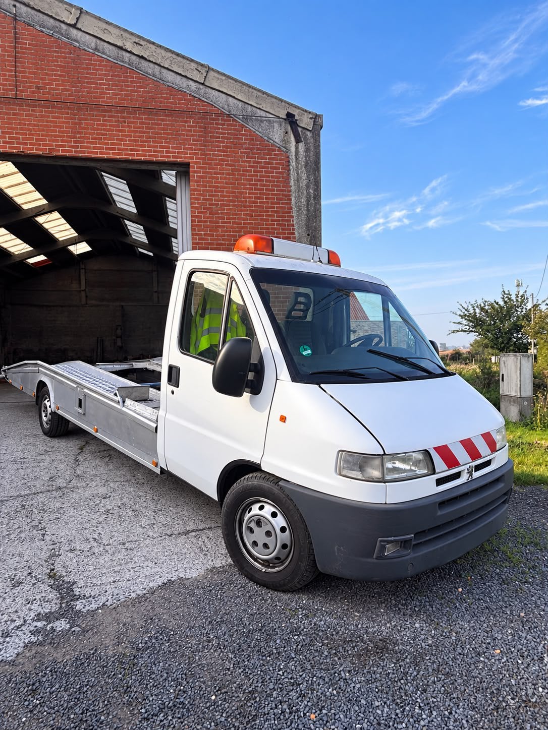 • Peugeot Boxer Takelwagen 2.5 Diesel met Elektrische Lier, Bedrijf, Diesel, Te koop, Peugeot