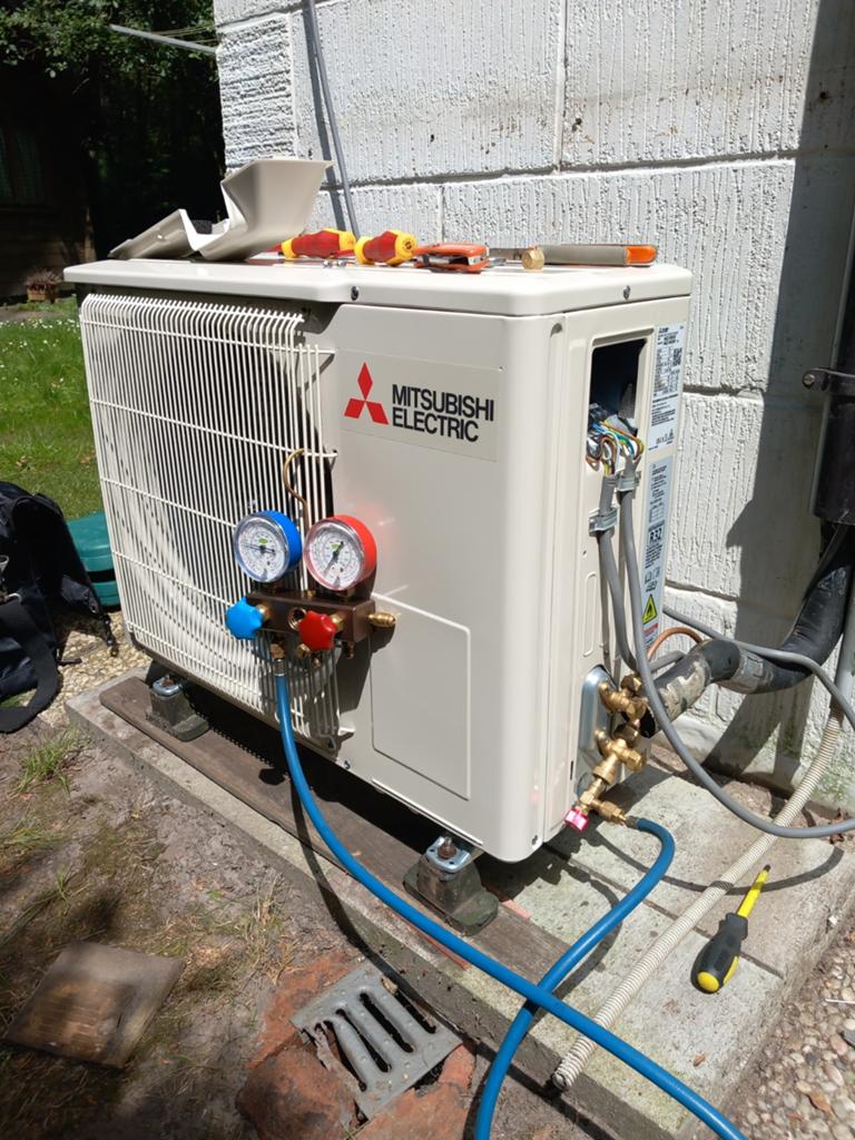 Airco's plaatsen, opstarten, bijvullen, Elektronische apparatuur, Airco's, Ophalen