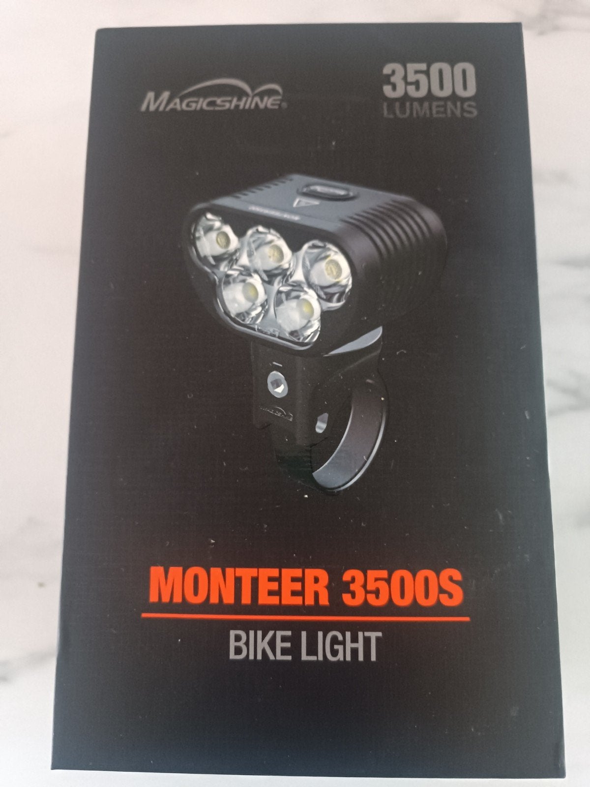 fiets schijnwerper magicshine Monteer 3500, Voorlicht, Nieuw, Ophalen of Verzenden, Oplaadbaar