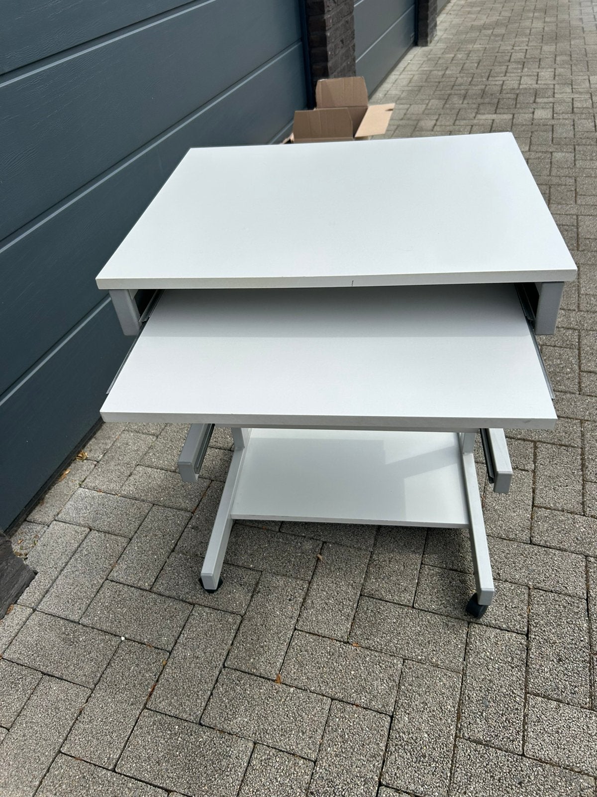 Kantoormeubeltje op wieltjes, Ophalen, Zo goed als nieuw