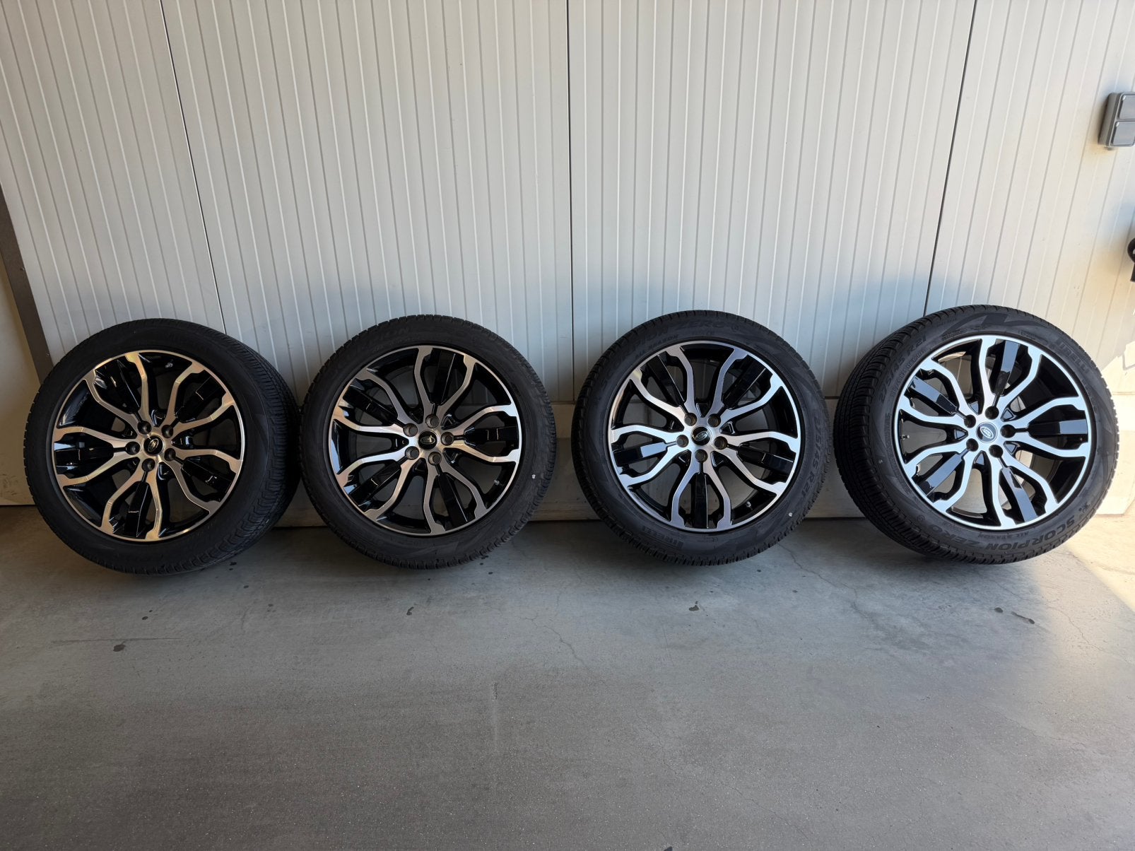 Range rover wielen, Autos : Pièces & Accessoires, Pneus & Jantes, Neuf, Pneus et Jantes, 4 Saisons, 275 mm