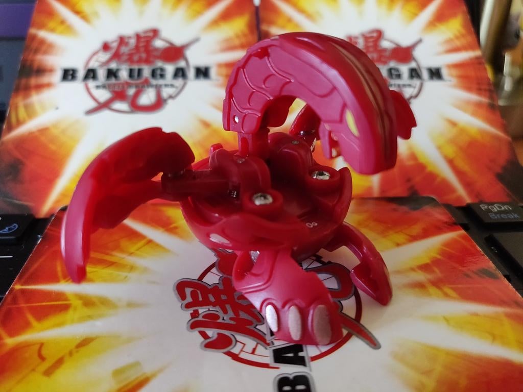 Bakugan Battle brawlers Pyrus Wavern 530g, Ophalen of Verzenden