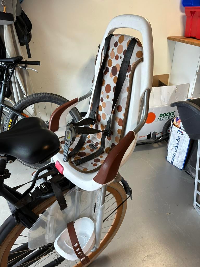 Qibbel fietsstoeltje, Ophalen, Gebruikt, Achterzitje, Voetsteuntjes