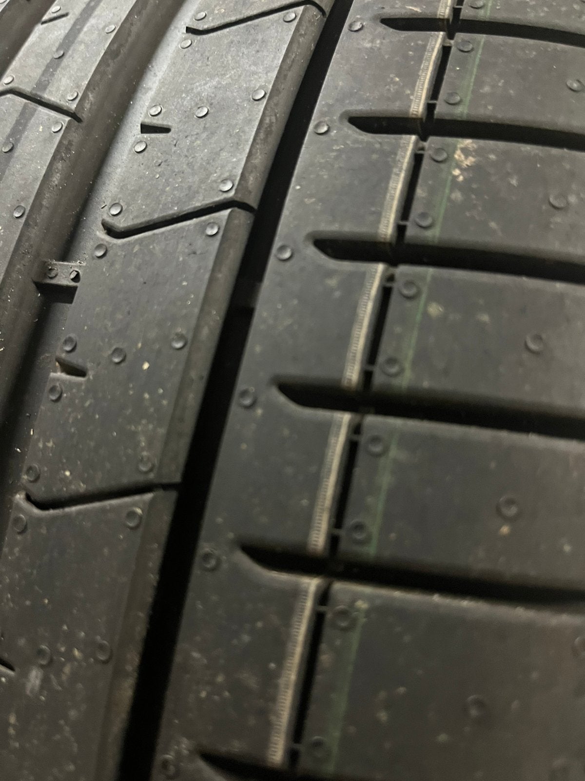 4 pneus été 245/40/20. 99y pirelli nouveau ‼️, Neuf, 245 mm, Véhicule de tourisme, Pneus été