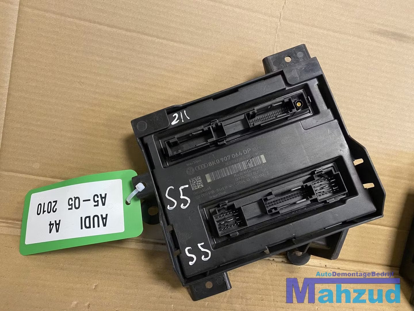 AUDI A4 A5 B8 8F Body controle module bcm sam 2007-2015 8K09, Gebruikt, AUDI AG, Auto-Union-Strasse 1
85045  Ingolstadt, DE, Audi